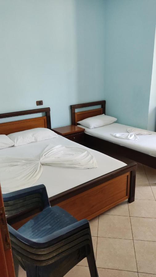 Festim Hotel Durres Luaran gambar