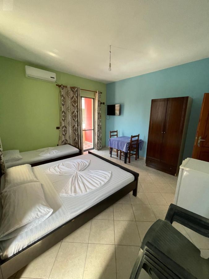 Festim Hotel Durres Luaran gambar