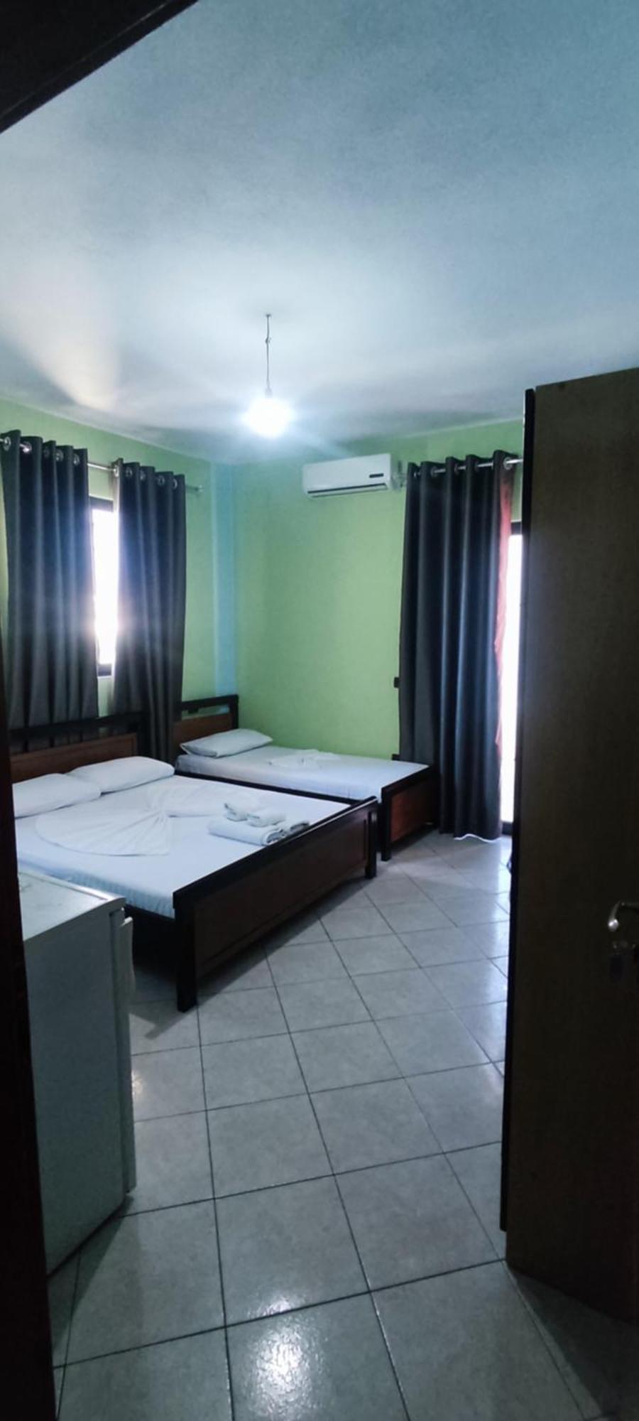 Festim Hotel Durres Luaran gambar