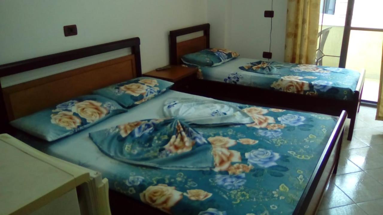 Festim Hotel Durres Luaran gambar